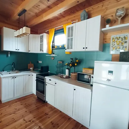 Apartamento Moon Wood Maklár