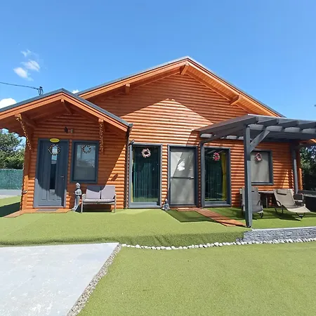 Moon Wood Apartamento Maklár