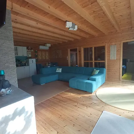 Moon Wood Maklár